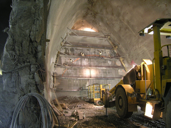 Petřiny station - adjustment of extractions in front of the station for the entry of TBM
