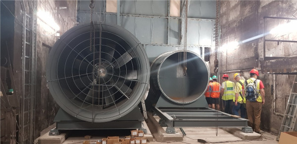 Hlavní větrání – postupná montáž ventilátorů hlavního větrání