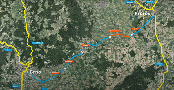 Modernizovaný úsek železniční trati Brno-Přerov s vyznačením 4. stavby (oranžově). (Zdroj: Správa železnic, YouTube video, 2021